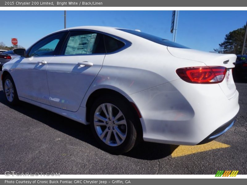 Bright White / Black/Linen 2015 Chrysler 200 Limited