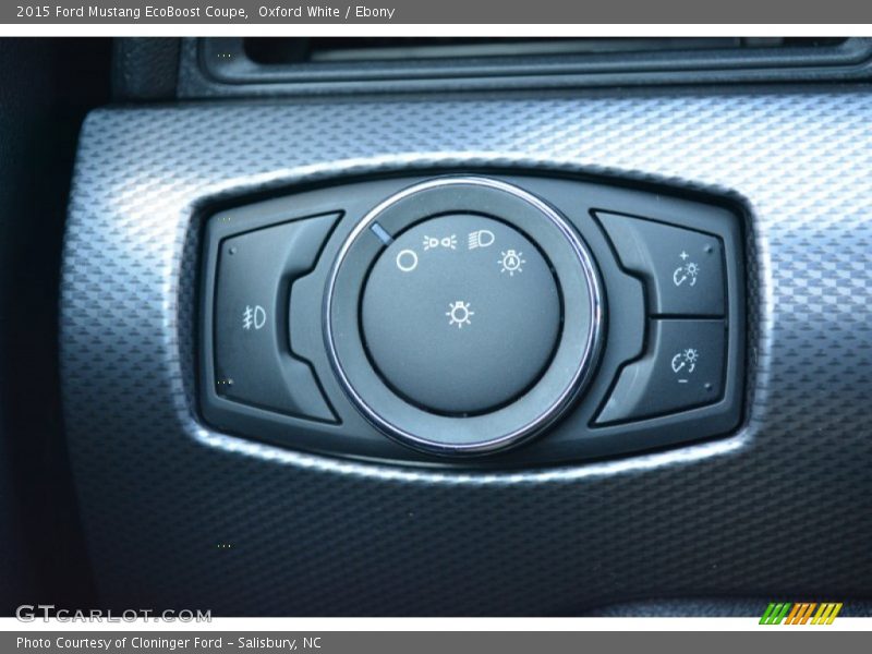 Oxford White / Ebony 2015 Ford Mustang EcoBoost Coupe