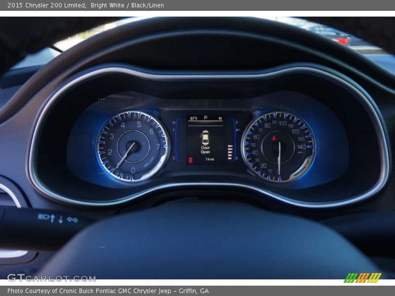 Bright White / Black/Linen 2015 Chrysler 200 Limited
