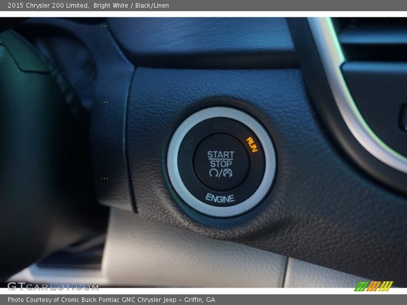 Bright White / Black/Linen 2015 Chrysler 200 Limited