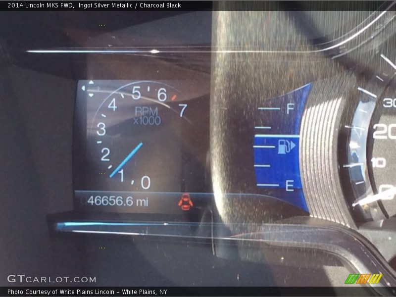 Ingot Silver Metallic / Charcoal Black 2014 Lincoln MKS FWD