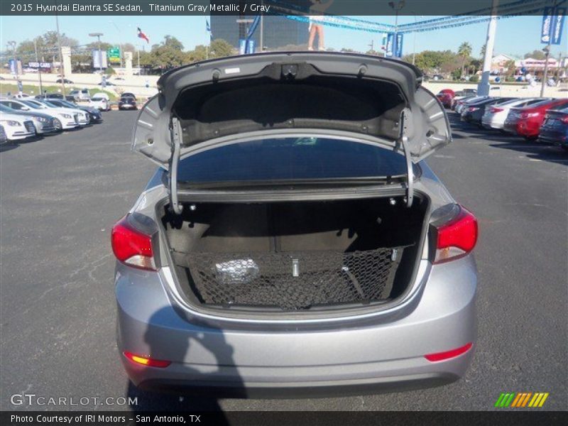 Titanium Gray Metallic / Gray 2015 Hyundai Elantra SE Sedan