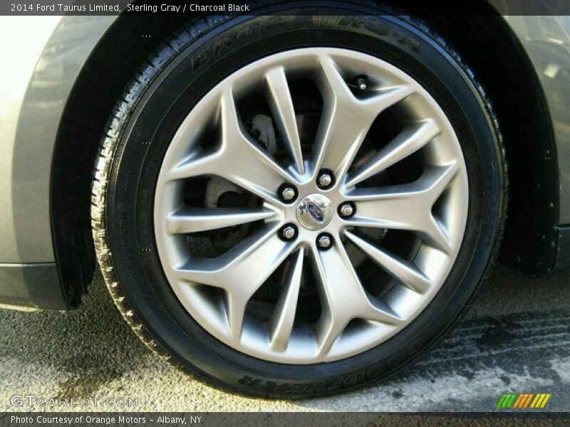 Sterling Gray / Charcoal Black 2014 Ford Taurus Limited