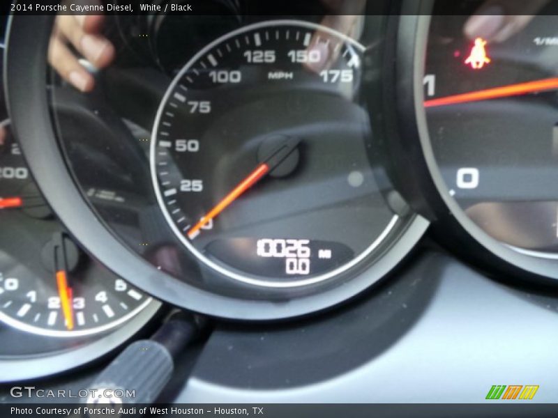 White / Black 2014 Porsche Cayenne Diesel
