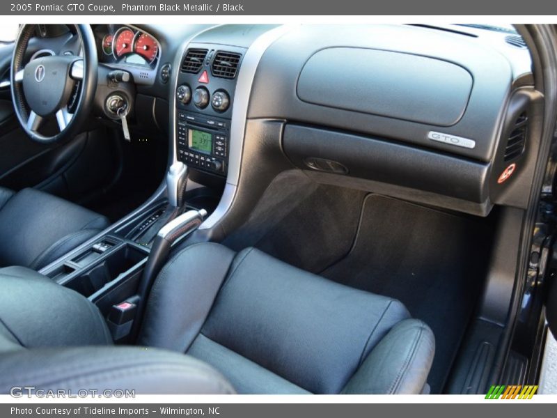 Phantom Black Metallic / Black 2005 Pontiac GTO Coupe