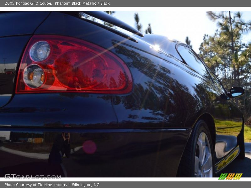 Phantom Black Metallic / Black 2005 Pontiac GTO Coupe