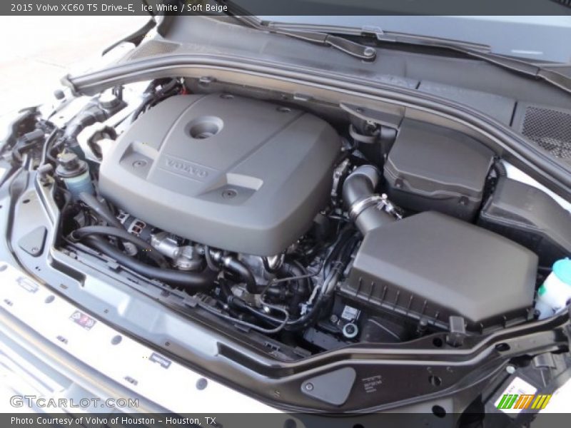 Ice White / Soft Beige 2015 Volvo XC60 T5 Drive-E
