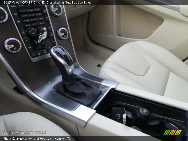 Crystal White Metallic / Soft Beige 2015 Volvo XC60 T5 Drive-E