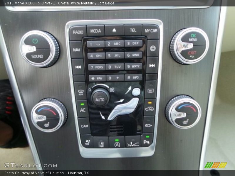 Crystal White Metallic / Soft Beige 2015 Volvo XC60 T5 Drive-E