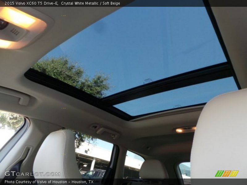 Crystal White Metallic / Soft Beige 2015 Volvo XC60 T5 Drive-E