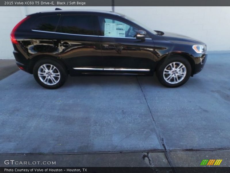 Black / Soft Beige 2015 Volvo XC60 T5 Drive-E