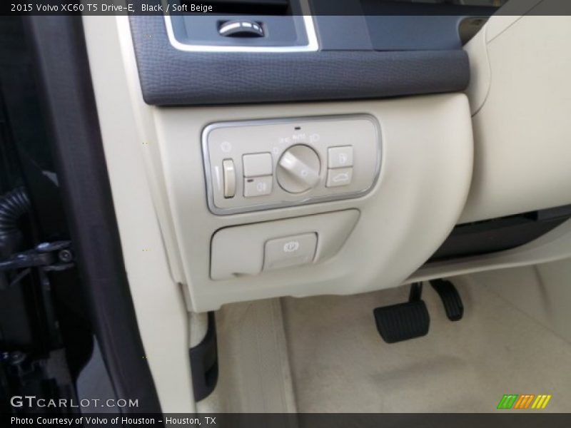 Black / Soft Beige 2015 Volvo XC60 T5 Drive-E