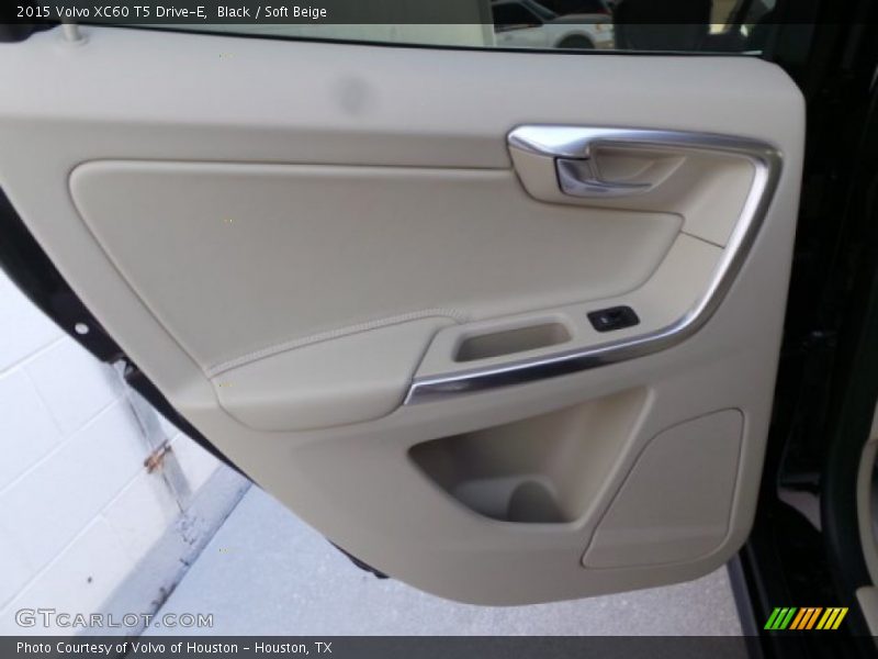Black / Soft Beige 2015 Volvo XC60 T5 Drive-E