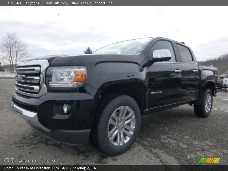 Front 3/4 View of 2015 Canyon SLT Crew Cab 4x4