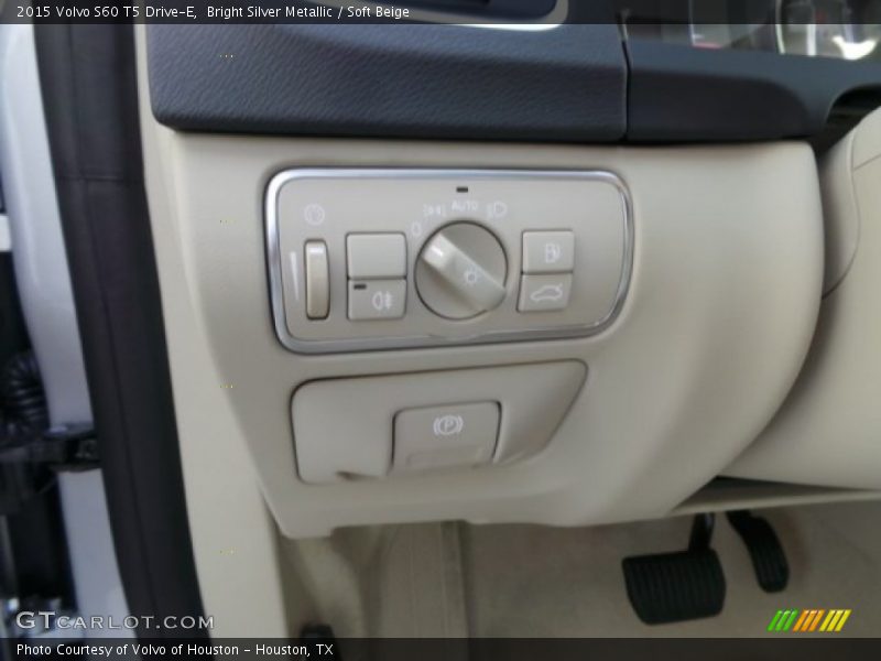 Bright Silver Metallic / Soft Beige 2015 Volvo S60 T5 Drive-E