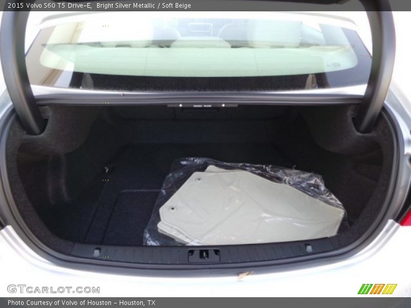 Bright Silver Metallic / Soft Beige 2015 Volvo S60 T5 Drive-E