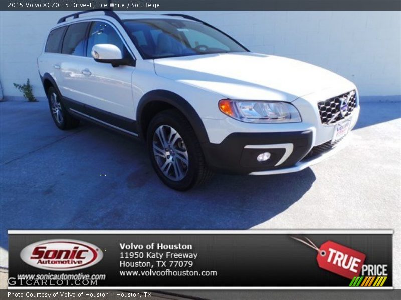 Ice White / Soft Beige 2015 Volvo XC70 T5 Drive-E