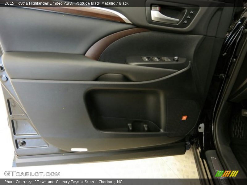 Attitude Black Metallic / Black 2015 Toyota Highlander Limited AWD
