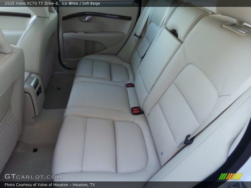 Rear Seat of 2015 XC70 T5 Drive-E
