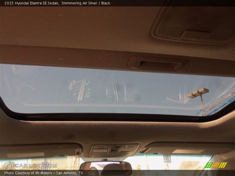 Shimmering Air Silver / Black 2015 Hyundai Elantra SE Sedan