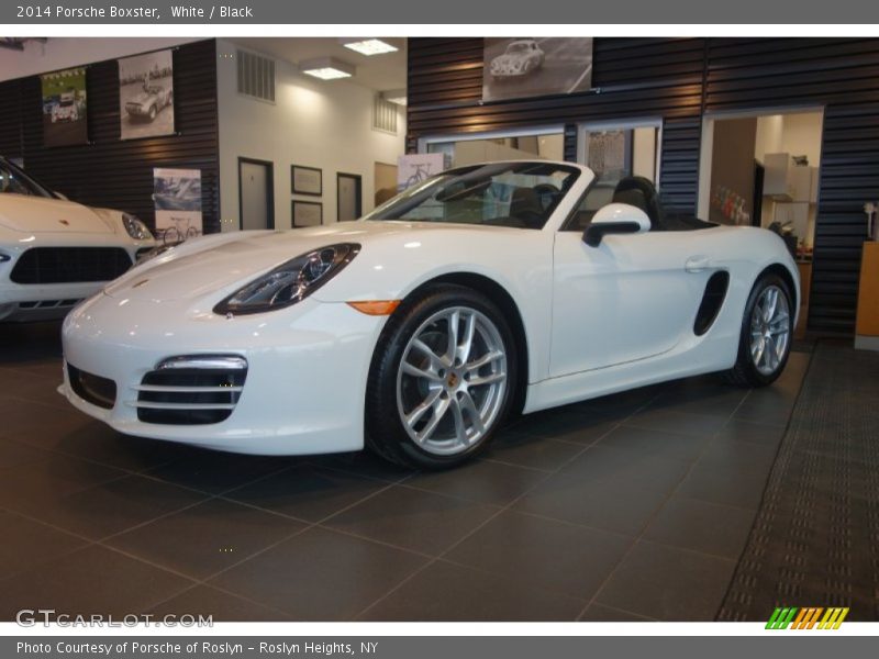 Front 3/4 View of 2014 Boxster 