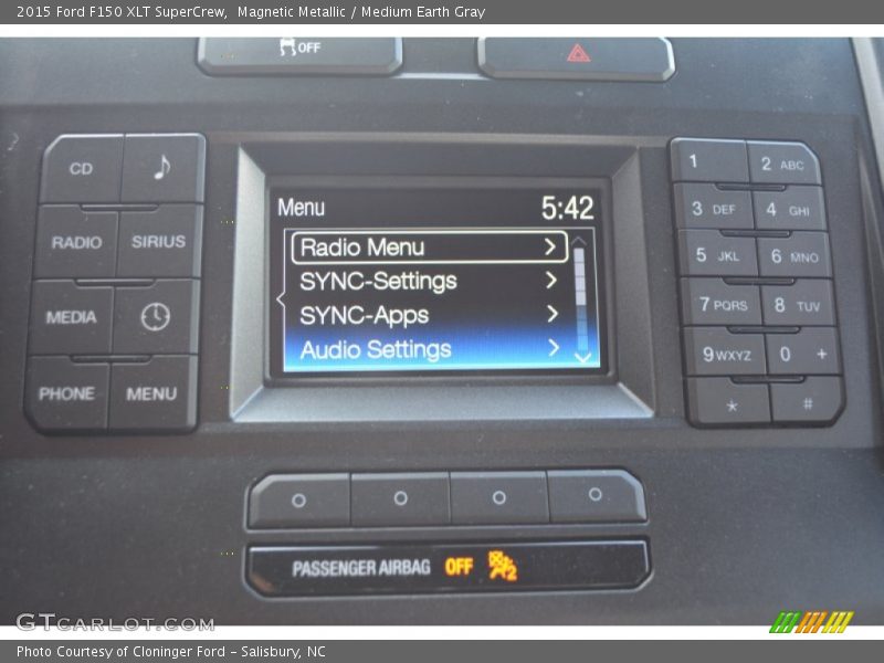 Magnetic Metallic / Medium Earth Gray 2015 Ford F150 XLT SuperCrew