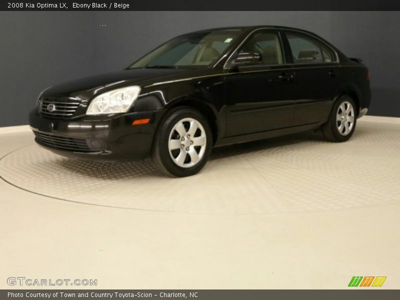 Front 3/4 View of 2008 Optima LX