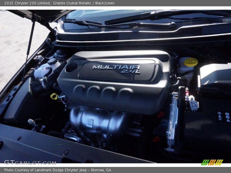 Granite Crystal Metallic / Black/Linen 2015 Chrysler 200 Limited