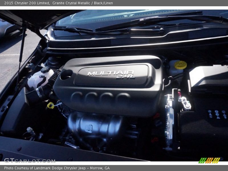 Granite Crystal Metallic / Black/Linen 2015 Chrysler 200 Limited