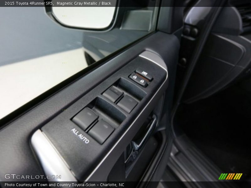Magnetic Gray Metallic / Black 2015 Toyota 4Runner SR5