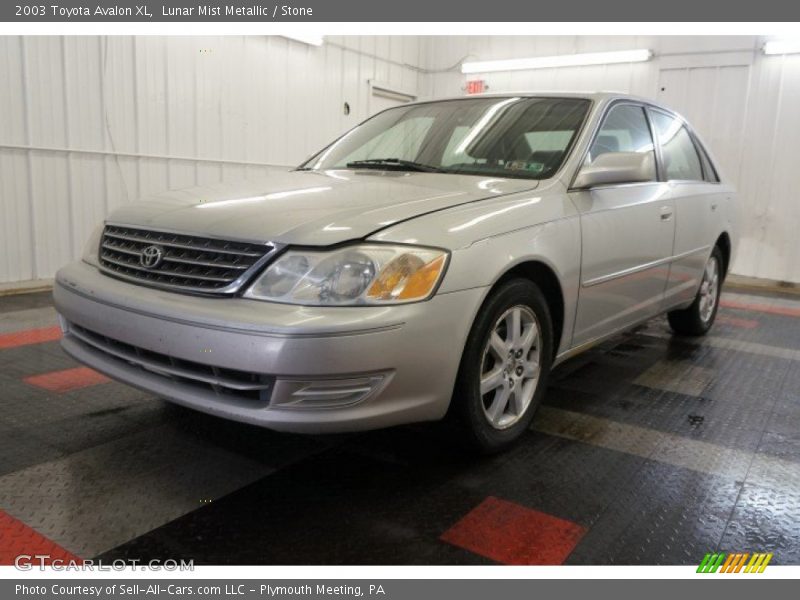 Lunar Mist Metallic / Stone 2003 Toyota Avalon XL