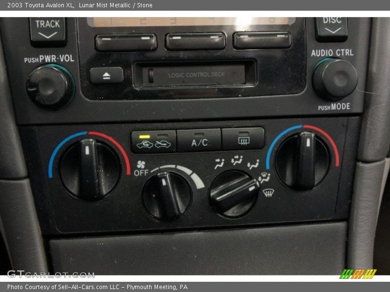 Lunar Mist Metallic / Stone 2003 Toyota Avalon XL