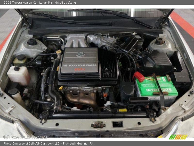 Lunar Mist Metallic / Stone 2003 Toyota Avalon XL