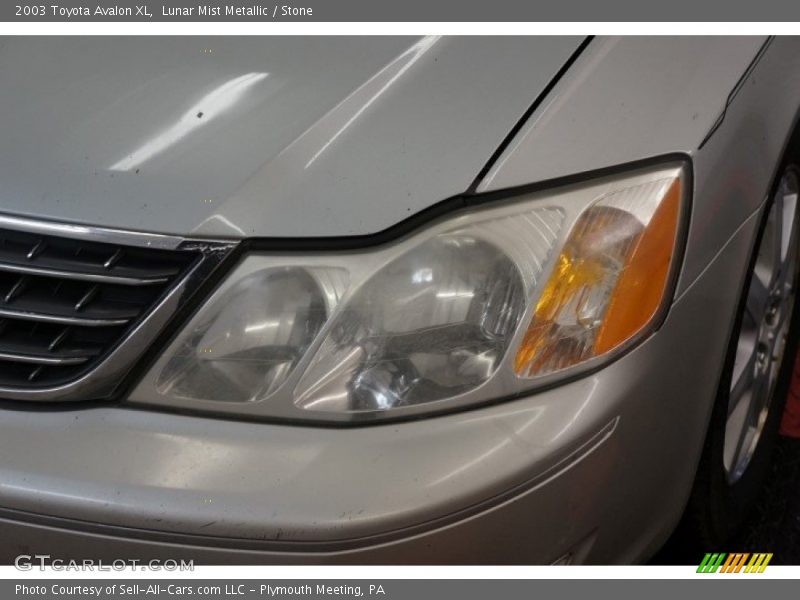 Lunar Mist Metallic / Stone 2003 Toyota Avalon XL