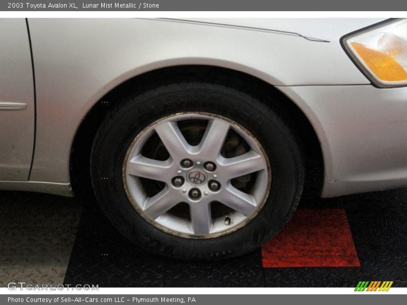 Lunar Mist Metallic / Stone 2003 Toyota Avalon XL