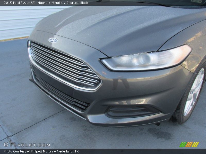Magnetic Metallic / Charcoal Black 2015 Ford Fusion SE