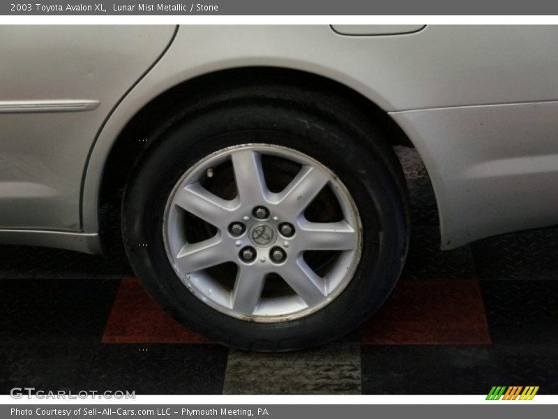 Lunar Mist Metallic / Stone 2003 Toyota Avalon XL
