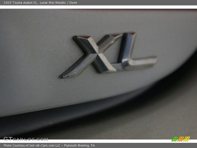 Lunar Mist Metallic / Stone 2003 Toyota Avalon XL