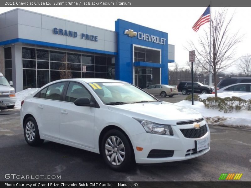 Summit White / Jet Black/Medium Titanium 2011 Chevrolet Cruze LS