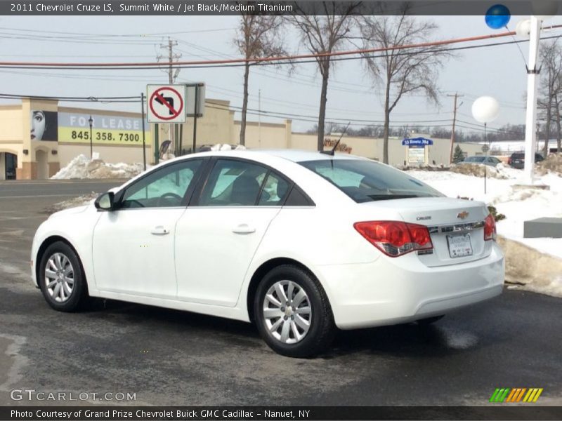 Summit White / Jet Black/Medium Titanium 2011 Chevrolet Cruze LS
