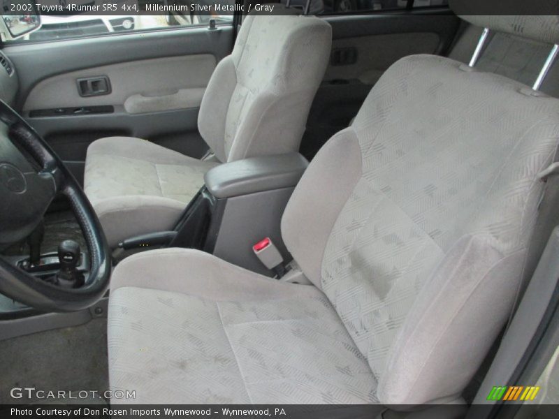 Millennium Silver Metallic / Gray 2002 Toyota 4Runner SR5 4x4