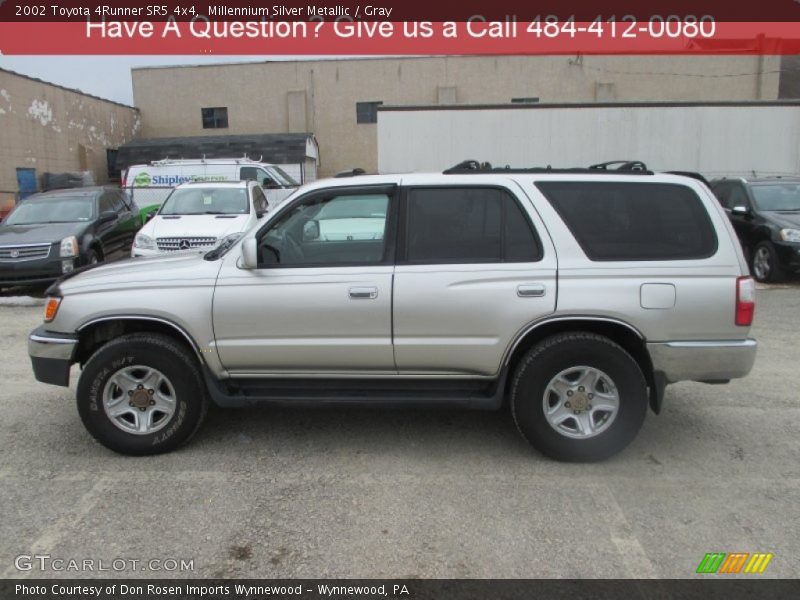 Millennium Silver Metallic / Gray 2002 Toyota 4Runner SR5 4x4