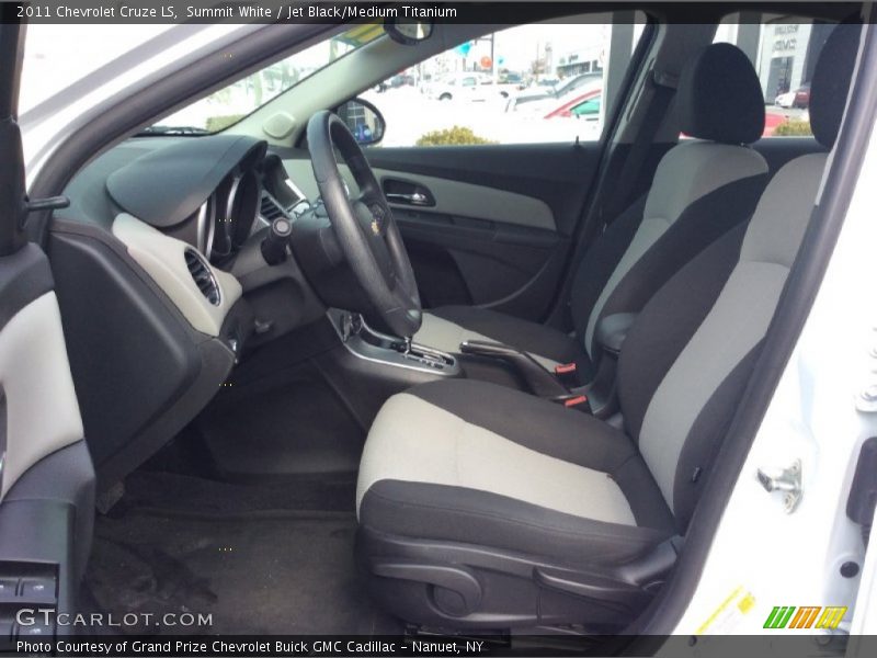 Summit White / Jet Black/Medium Titanium 2011 Chevrolet Cruze LS