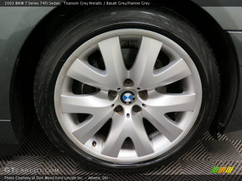  2003 7 Series 745i Sedan Wheel