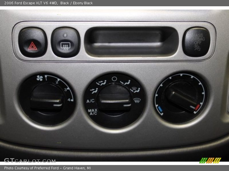 Controls of 2006 Escape XLT V6 4WD