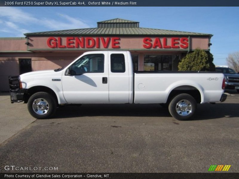 Oxford White / Medium Flint 2006 Ford F250 Super Duty XL SuperCab 4x4