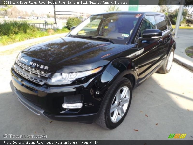 Front 3/4 View of 2012 Range Rover Evoque Pure