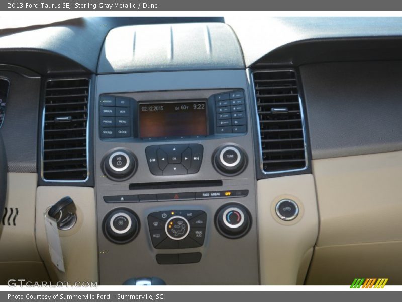 Sterling Gray Metallic / Dune 2013 Ford Taurus SE