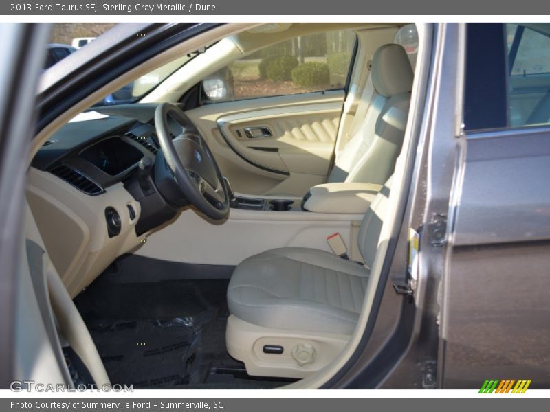 Sterling Gray Metallic / Dune 2013 Ford Taurus SE