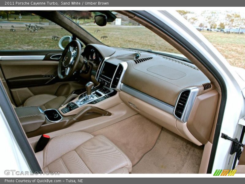 Sand White / Umber Brown 2011 Porsche Cayenne Turbo